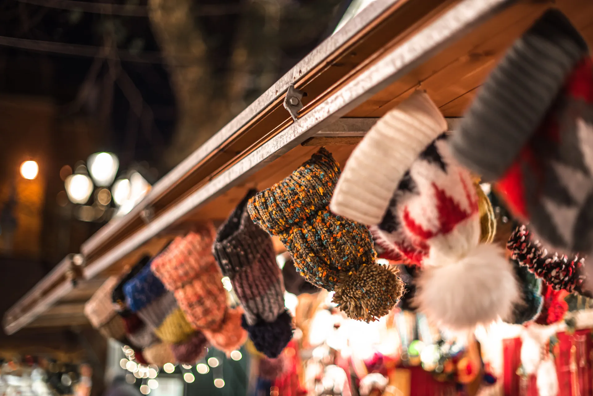 Weihnachtsmarkt Verkaufsstand mit Socken